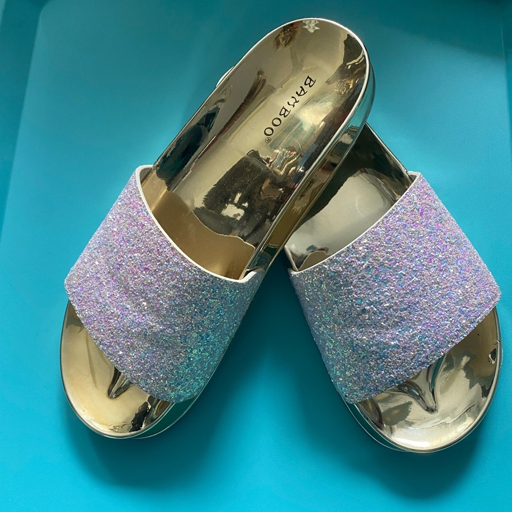 New - Iridescent white glitter slides